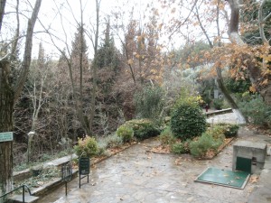 Walkway down to the Wishing Wall.