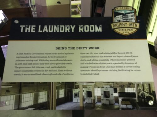 Brushy Mountain Laundry Room Sign