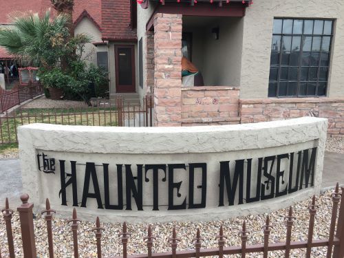 Exterior of Zak Bagans Haunted Museum