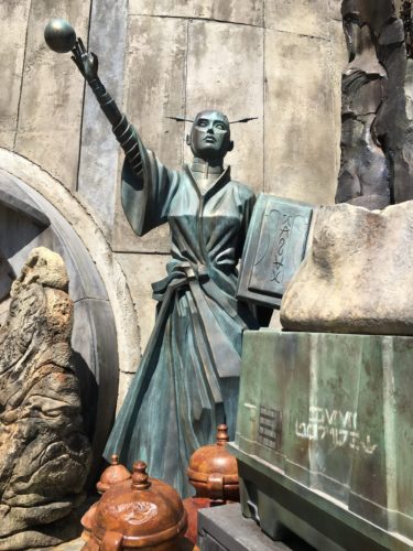 Resistance Lady Liberty at Star Wars Galaxy's Edge