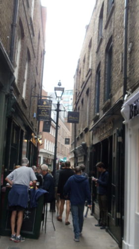 Narrow street in London during Jack the Ripper Tour