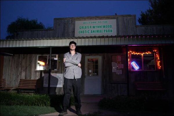 Zak Bagans outside Joe Exotic Zoo at night