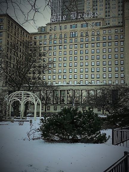 The exterior of the Drake as seen from Lake Michigan side