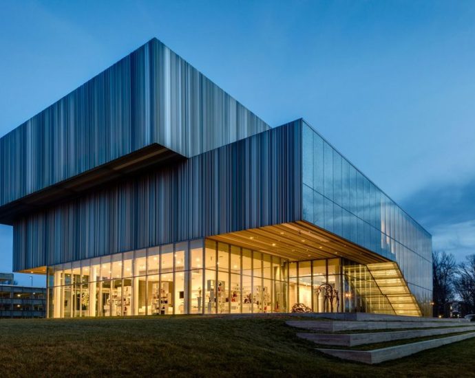 Speed Art Museum exterior