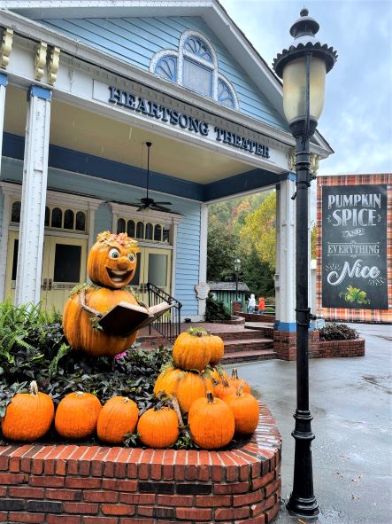 Heartsong Theater singing pumpkin