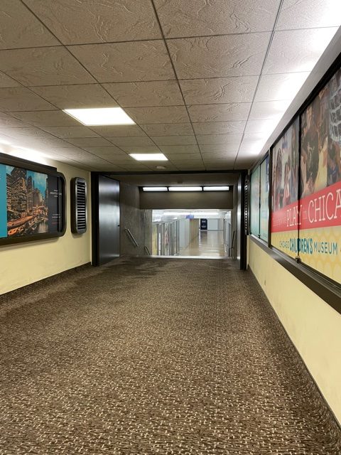 Tunnel from Hyatt Regency Chicago to Pedway in Illinois Center