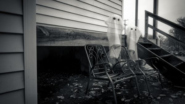 Ghosts on lawnchairs