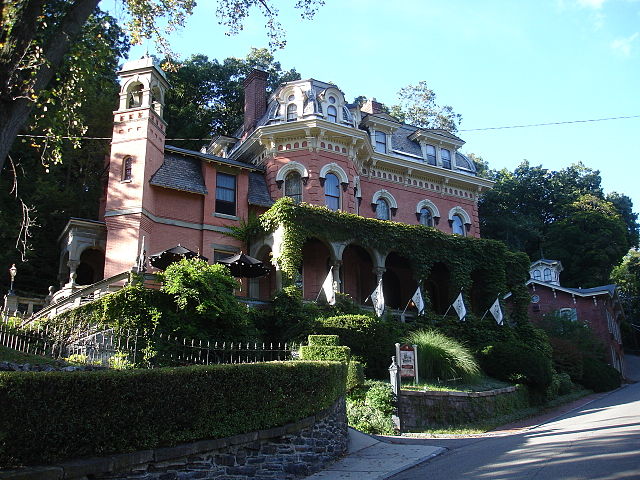 Harry Packer Mansion exterior