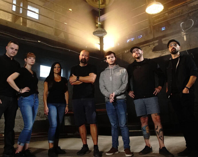 The Walking Dead's Chandler Riggs joins the TAPS team for an investigation of the old Bastille jail in Hanford, California on a new episode of Ghost Hunters.