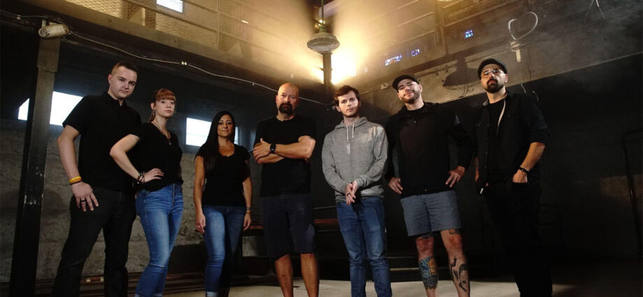 The Walking Dead's Chandler Riggs joins the TAPS team for an investigation of the old Bastille jail in Hanford, California on a new episode of Ghost Hunters.