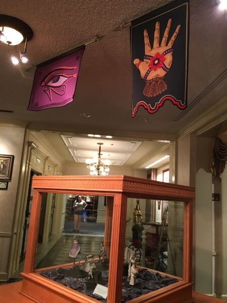 Happy Haunts Materialize Case and Banners