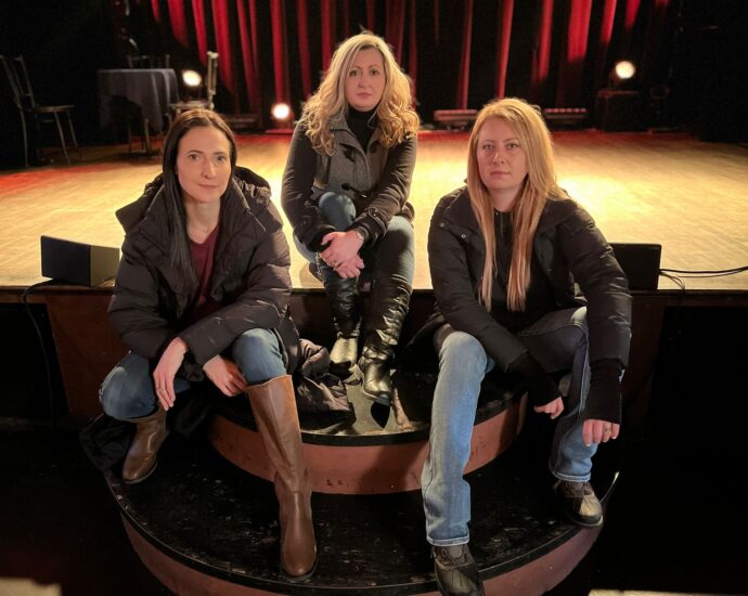 Kelly Ireland, Corine Carey, and Leanne Sallenback in History's Most Haunted