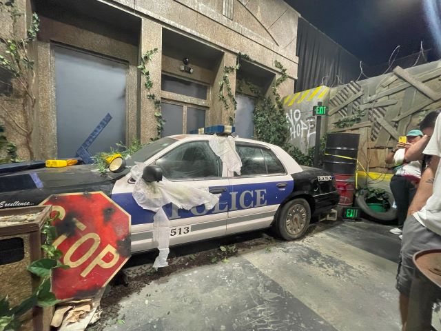 The Last of Us police car